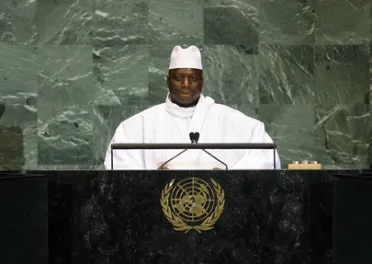 Portrait de (titres de civilité + nom) Son Excellence Al Hadji Yahya Jammeh (Président), Gambie (République de)