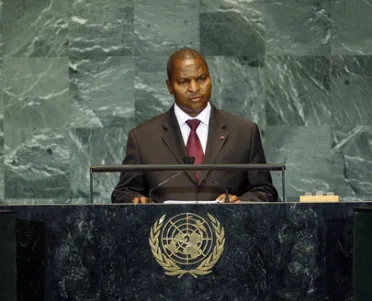 Portrait de (titres de civilité + nom) Son Excellence Faustin Archange Touadera (Premier Ministre), République centrafricaine