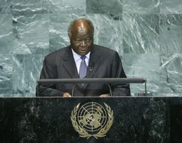 Portrait de (titres de civilité + nom) Son Excellence Mwai Kibaki (Président), Kenya