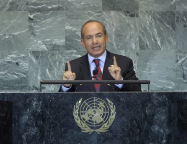 Portrait de (titres de civilité + nom) Son Excellence Felipe Calderón Hinojosa (Président), Mexique