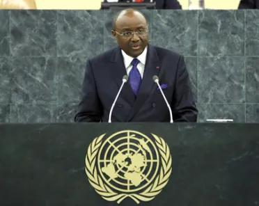 Portrait de (titres de civilité + nom) Son Excellence Pierre Moukoko Mbonjo (Ministre des affaires étrangères), Cameroun