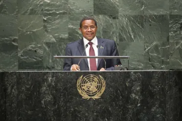 Portrait de (titres de civilité + nom) Son Excellence Jakaya Mrisho KIKWETE (Président), République-Unie de Tanzanie