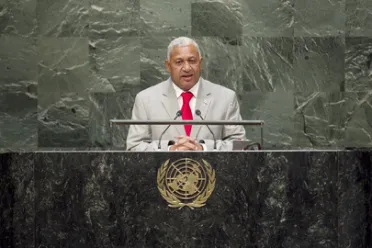 Portrait de (titres de civilité + nom) Son Excellence Josaia Voreqe Bainimarama (Premier Ministre), Fidji