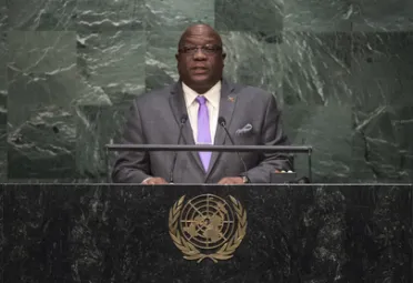 Portrait de (titres de civilité + nom) Son Excellence Timothy Harris (Premier Ministre), Saint-Kitts-et-Nevis