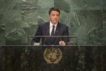 Portrait de (titres de civilité + nom) Son Excellence Matteo Renzi (Président du Conseil des ministres), Italie