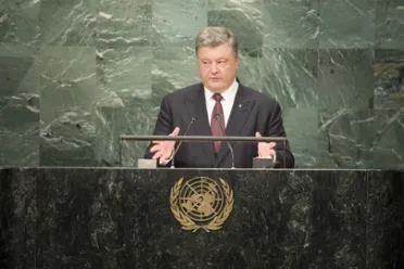 Portrait de (titres de civilité + nom) Son Excellence Petro Poroshenko (Président), Ukraine