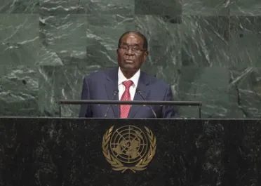 Portrait de (titres de civilité + nom) Son Excellence Robert Gabriel Mugabe (Président), Zimbabwe