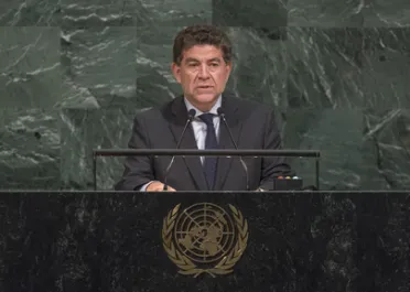Portrait de (titres de civilité + nom) Son Excellence Gustavo Meza-Cuadra (Représentant permanent auprès des Nations Unies), Pérou