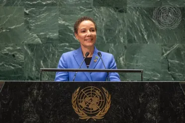 Portrait de (titres de civilité + nom) Son Excellence Kamina Johnson Smith (Ministre des affaires étrangères et du commerce international), Jamaïque