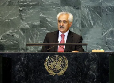 Portrait de (titres de civilité + nom) Son Excellence Rangin Dâdfar Spantâ (Ministre des affaires étrangères), Afghanistan