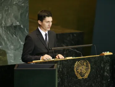 Portrait de (titres de civilité + nom) Son Excellence Alexandru Cujba (Président de la délégation), République de Moldova