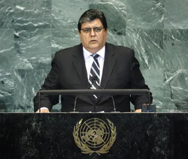 Portrait de (titres de civilité + nom) Son Excellence Alan García Pérez (Président), Pérou