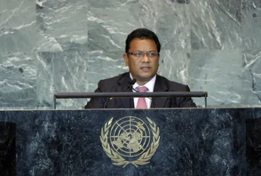 Portrait de (titres de civilité + nom) Son Excellence Marcus Stephen (Président), Nauru