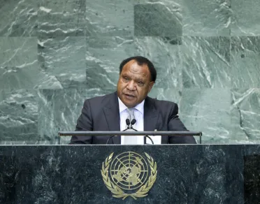 Portrait de (titres de civilité + nom) Son Excellence Rimbink Pato (Premier Ministre), Papouasie-Nouvelle-Guinée