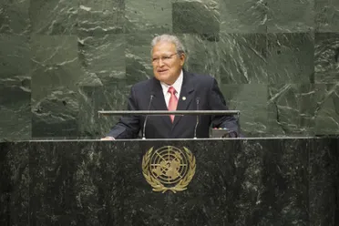 Portrait de (titres de civilité + nom) Son Excellence Salvador Sánchez Cerén (Président), El Salvador