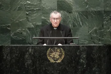 Portrait de (titres de civilité + nom) His Eminence Cardinal Pietro Parolin (Secrétaire d'État), Saint-Siège