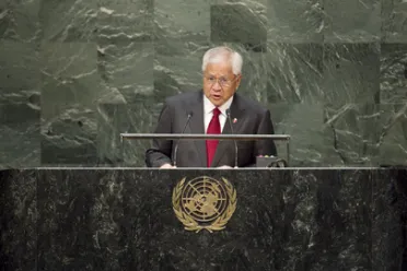 Portrait de (titres de civilité + nom) Son Excellence Albert Del Rosario (Secrétaire aux Affaires étrangères), Philippines