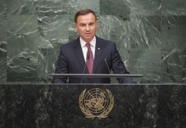 Portrait de (titres de civilité + nom) Son Excellence Andrzej Duda (Président), Pologne