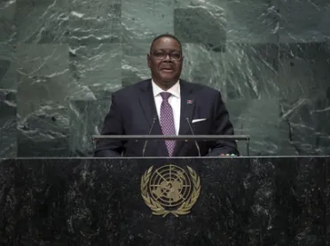 Portrait de (titres de civilité + nom) Son Excellence Arthur Peter Mutharika (Président), Malawi