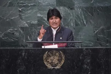Portrait de (titres de civilité + nom) Son Excellence Evo Morales Ayma (Président constitutionnel), Bolivie (État plurinational de)