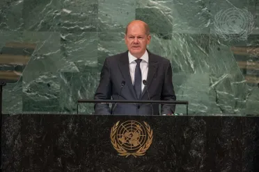 Portrait de (titres de civilité + nom) Son Excellence Olaf Scholz (Chancelier), Allemagne